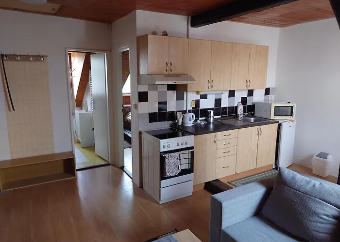 Zukalka 2kk - 3 Apartman *
